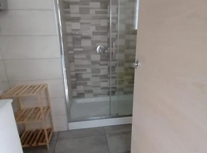 ベッド・アンド・ブレックファスト Il Ciliegio Di Zoe Cerro (Laveno-Mombello)