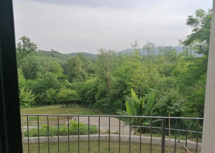 Il Ciliegio Di Zoe ベッド・アンド・ブレックファスト Cerro (Laveno-Mombello)