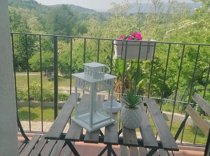 Il Ciliegio Di Zoe ベッド・アンド・ブレックファスト Cerro (Laveno-Mombello)