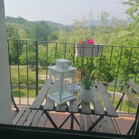 Il Ciliegio Di Zoe Couette-café Cerro (Laveno-Mombello)